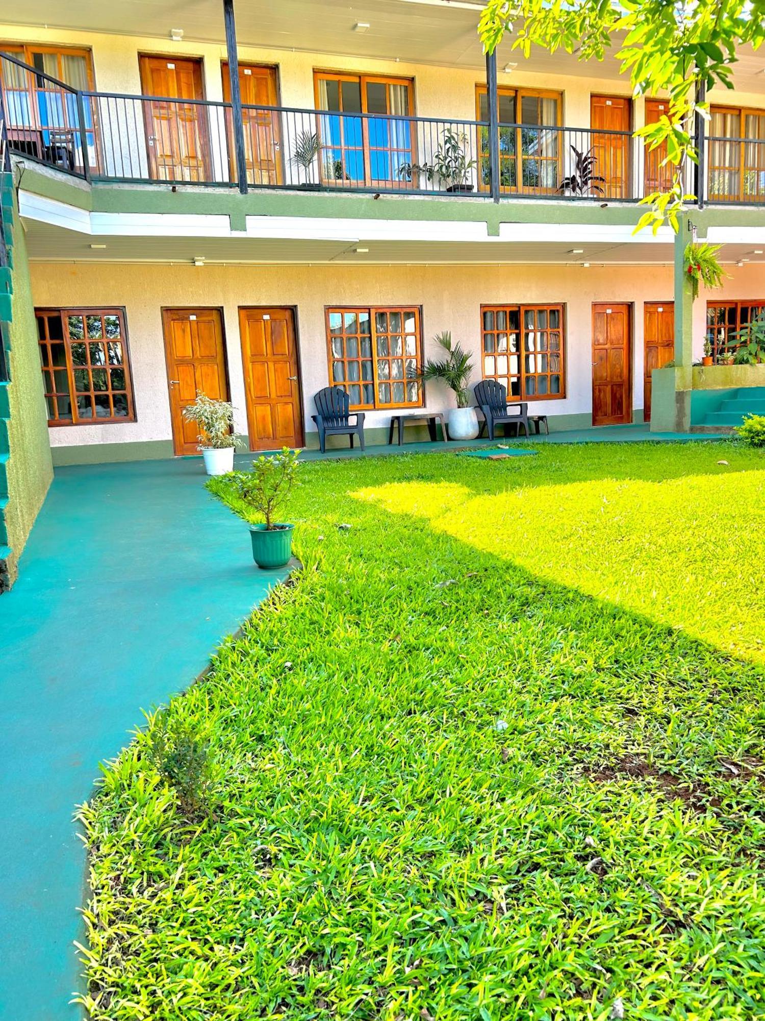 Tupa Hotel Iguazu Puerto Iguazu Exterior photo